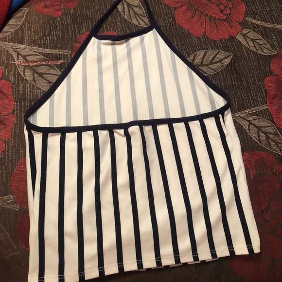 Striped crop top - Picture 4 of 5